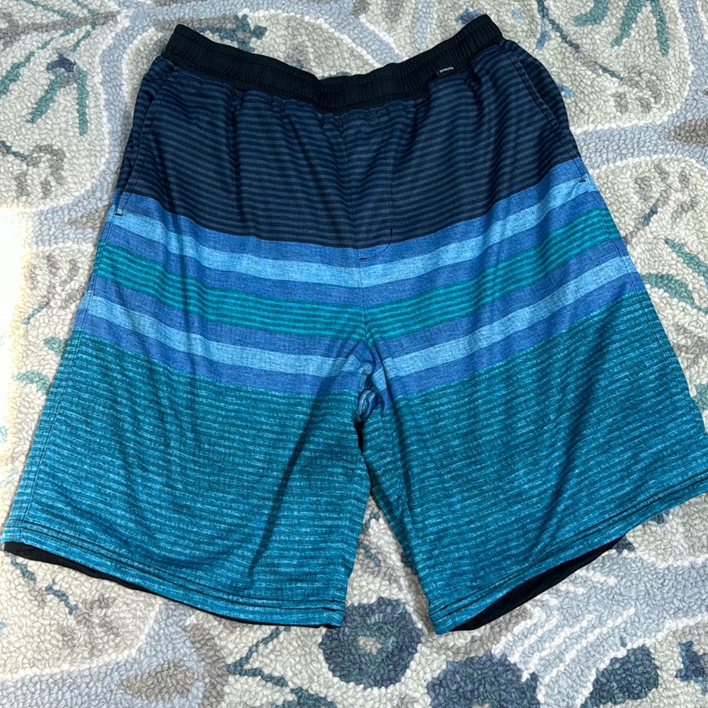 Men’s Hurley lined silky basketball shorts